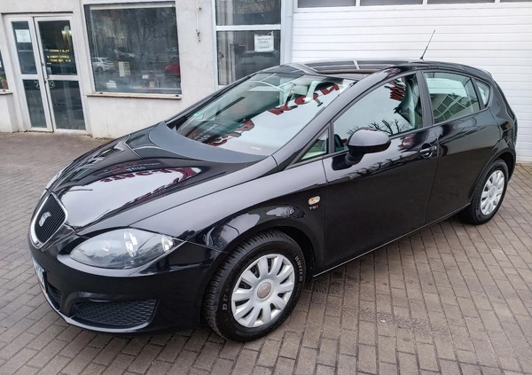Seat Leon cena 14500 przebieg: 259897, rok produkcji 2011 z Sobótka małe 232